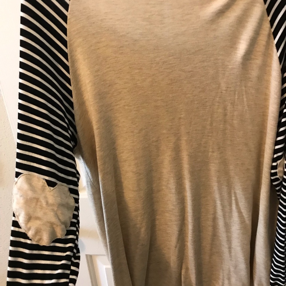 Cute heart elbow patch shirt with knot front- 3X
